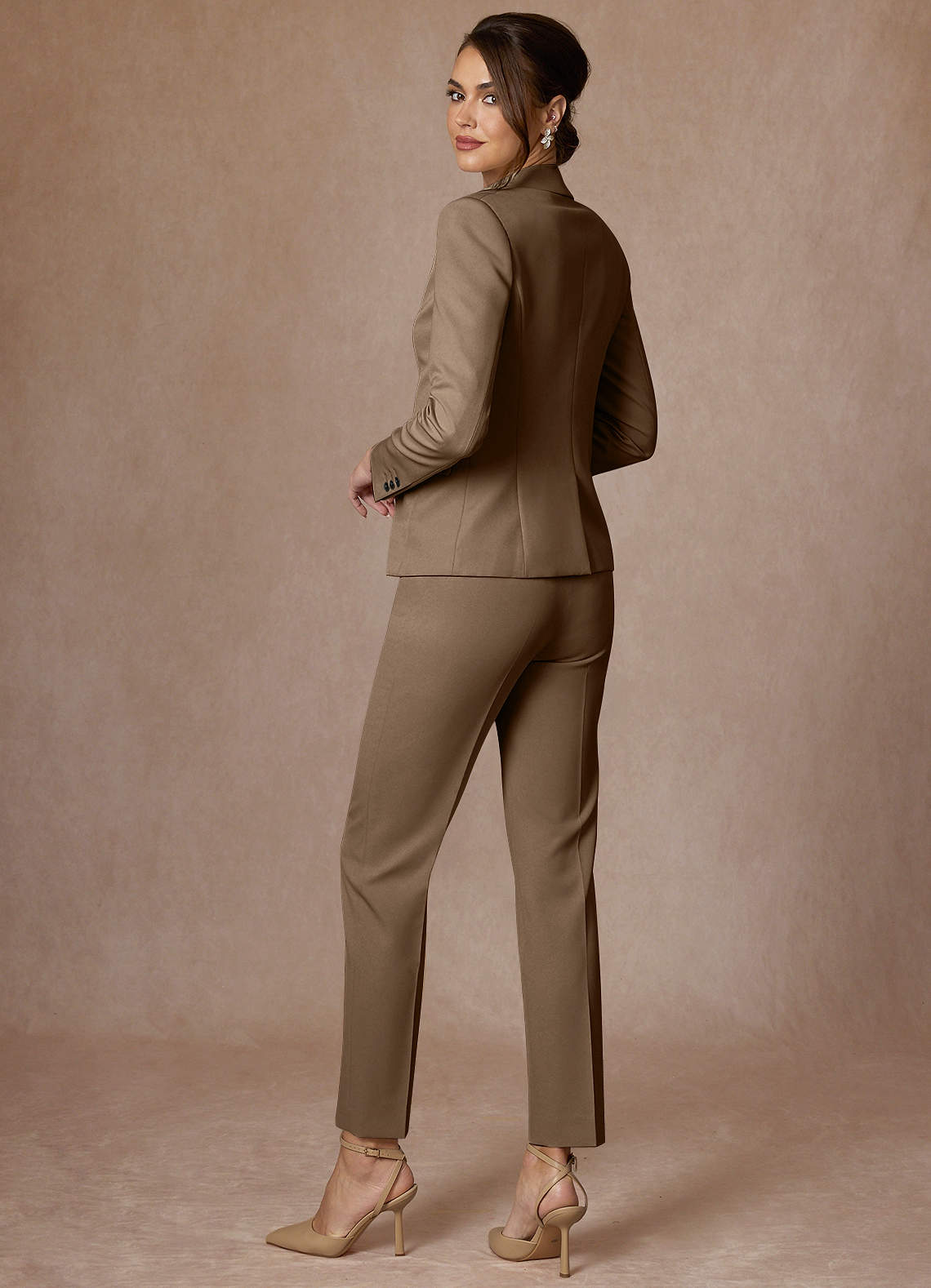 front Victoria Truffle Refined Weave Blazer