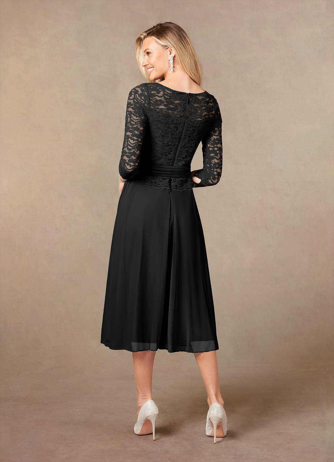 knee length dresses for ladies Chic A-line V neck Lace Long Sleeve Prom Dresses Black Plus Size Weddi