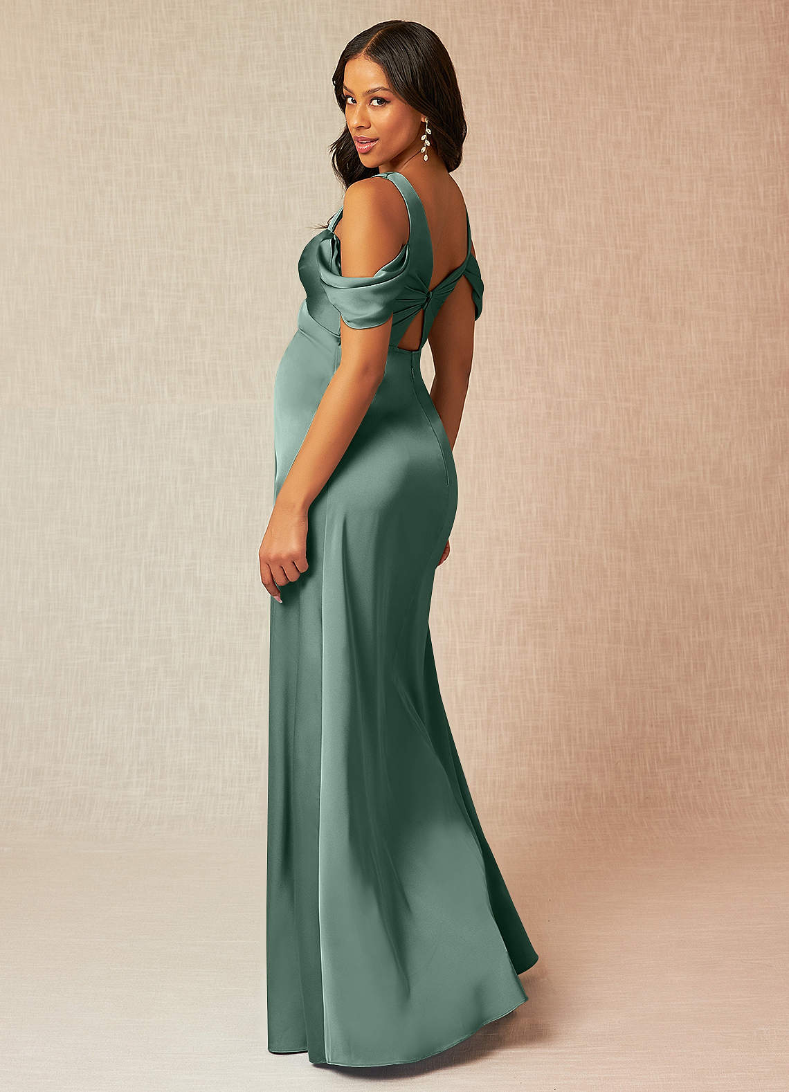 Azazie Rhea Vestidos de dama de honra para maternidade Vestir Linha A Plissado Comprimento do chão Cetim elástico image4