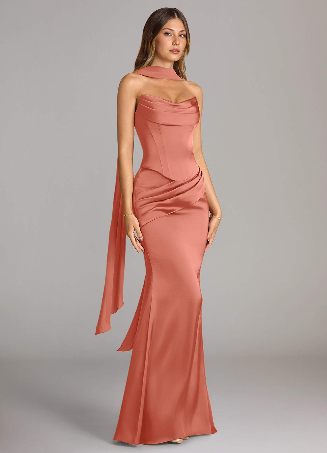 Azazie Sorrel Vestidos de madrinha de casamento Vestido Rosa Salmão de Cetim elástico de sereia com Sem alças image3