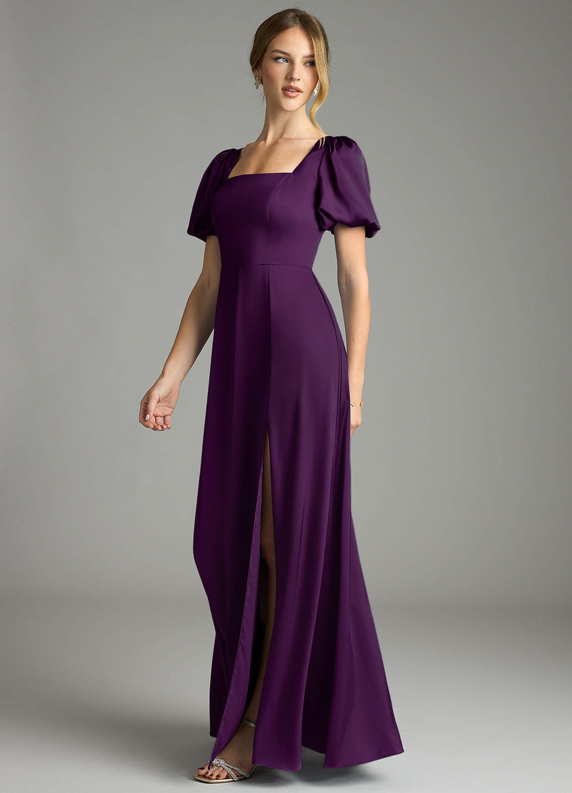 Azazie Fyona Vestidos de damas de honor Vestido de Uva de Satén Elástico de Línea A con Plisado image9