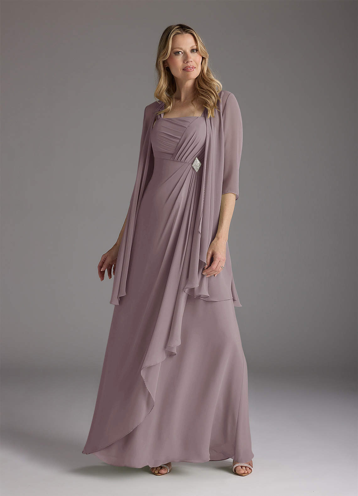 Azazie Weisz Abiti per la Madre della Sposa Abito A-Line in Chiffon Plissettato con Scollo Quadrato Dusk image1