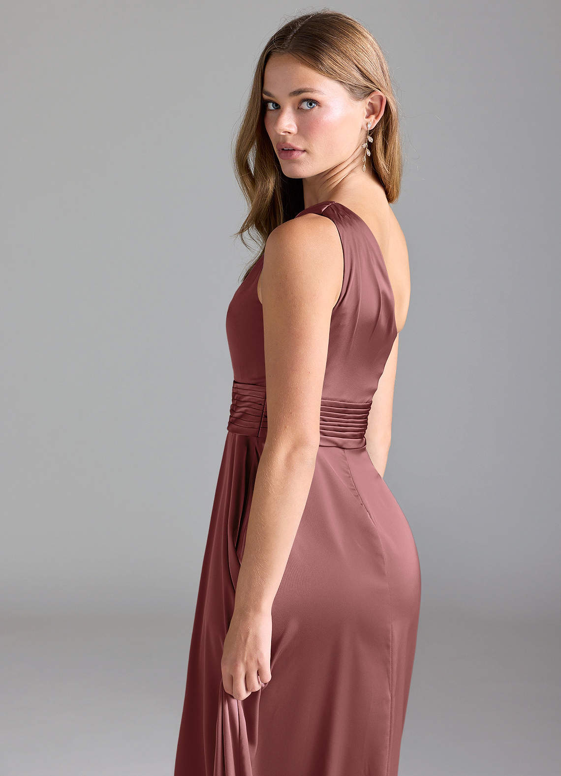 Azazie Dallas Vestidos de damas de honor Vestido de Amatista de Satén Elástico de Corte en A con Hombro unilateral image6