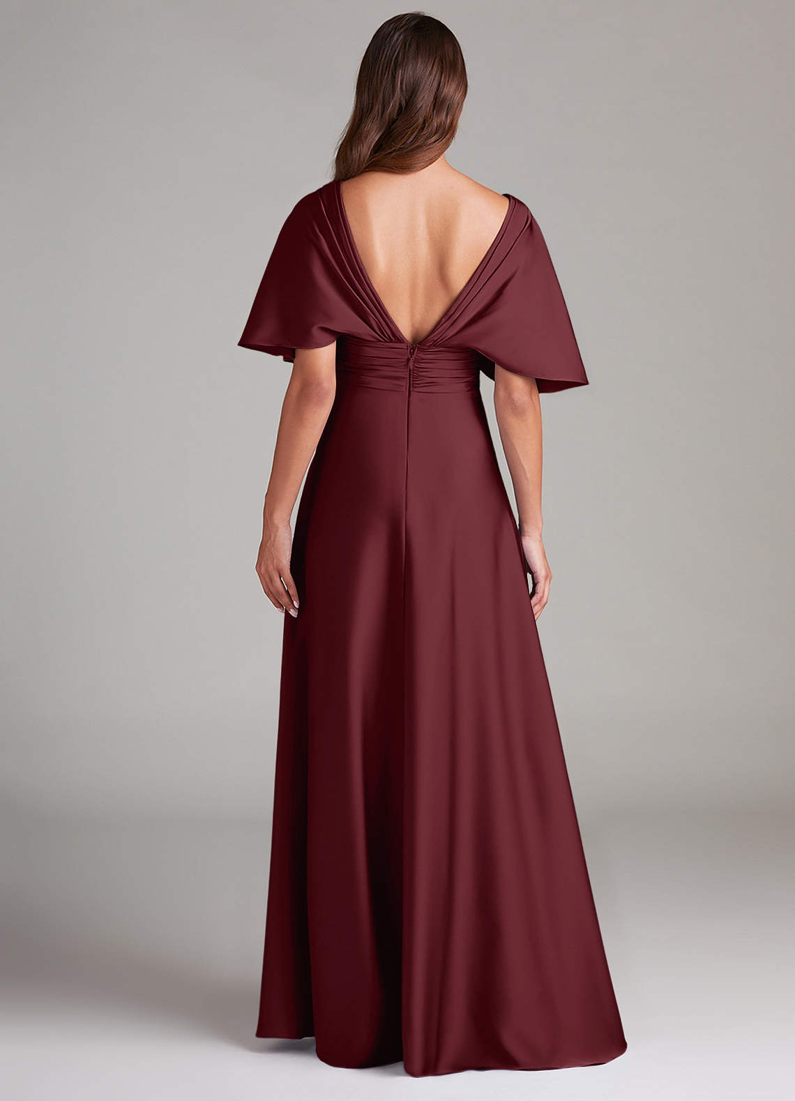 Azazie Pamela Robes de demoiselle d'honneur Robe Trapèze en Satin extensible Plissée Cabernet image1