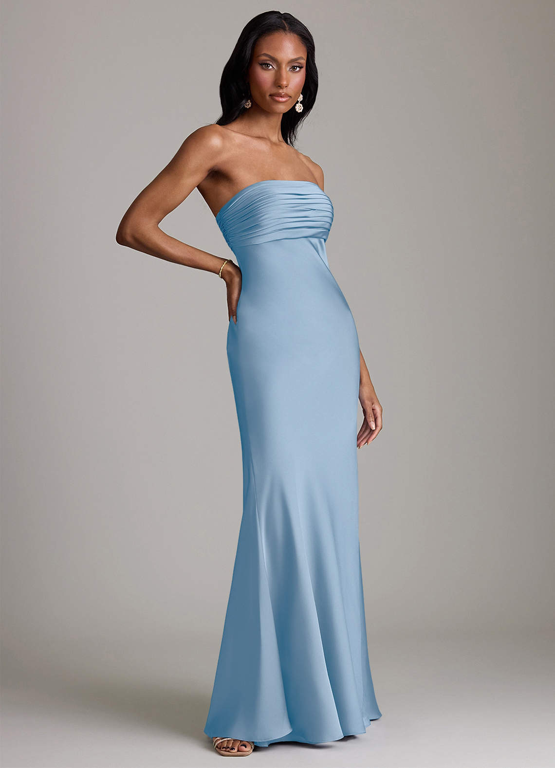 Azazie Saylor Jurken voor bruidsmeisjes Jurk van Stretch Satijn met Zeemeermin Strapless Poederblauw image3