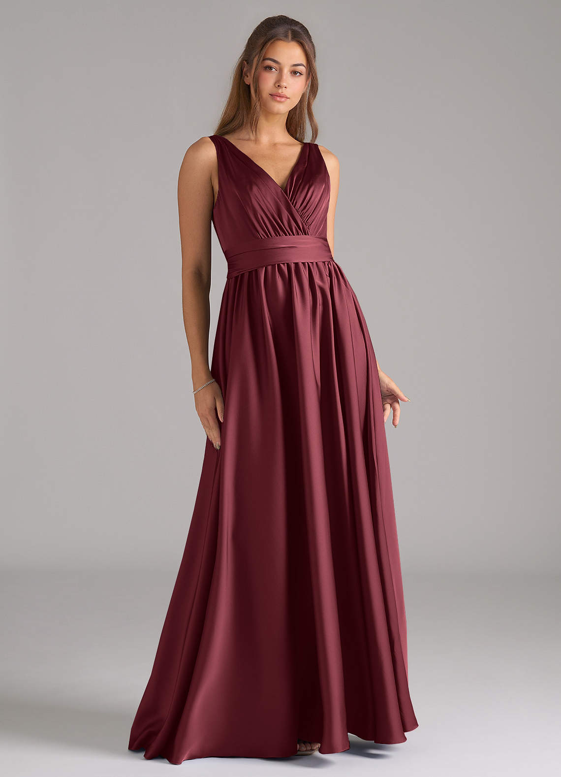 Azazie Kora Brautjungfernkleider A-Linie Plissee Stretch-Satin Kleid Merlot image1