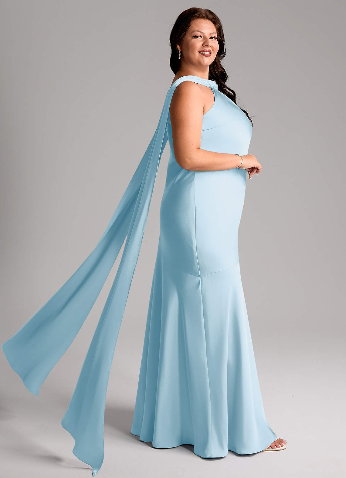 Azazie Kinsley Vestidos de madrinha de casamento Vestido Céu Azul de Cetim elástico de sereia com Fenda Lateral image8