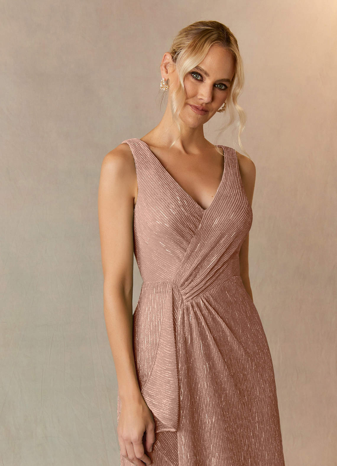 Upstudio Tuscon Mother of the Bride Dresses Rose Gold A-Line V-Neck Ruched Metallic Mesh Dress image2