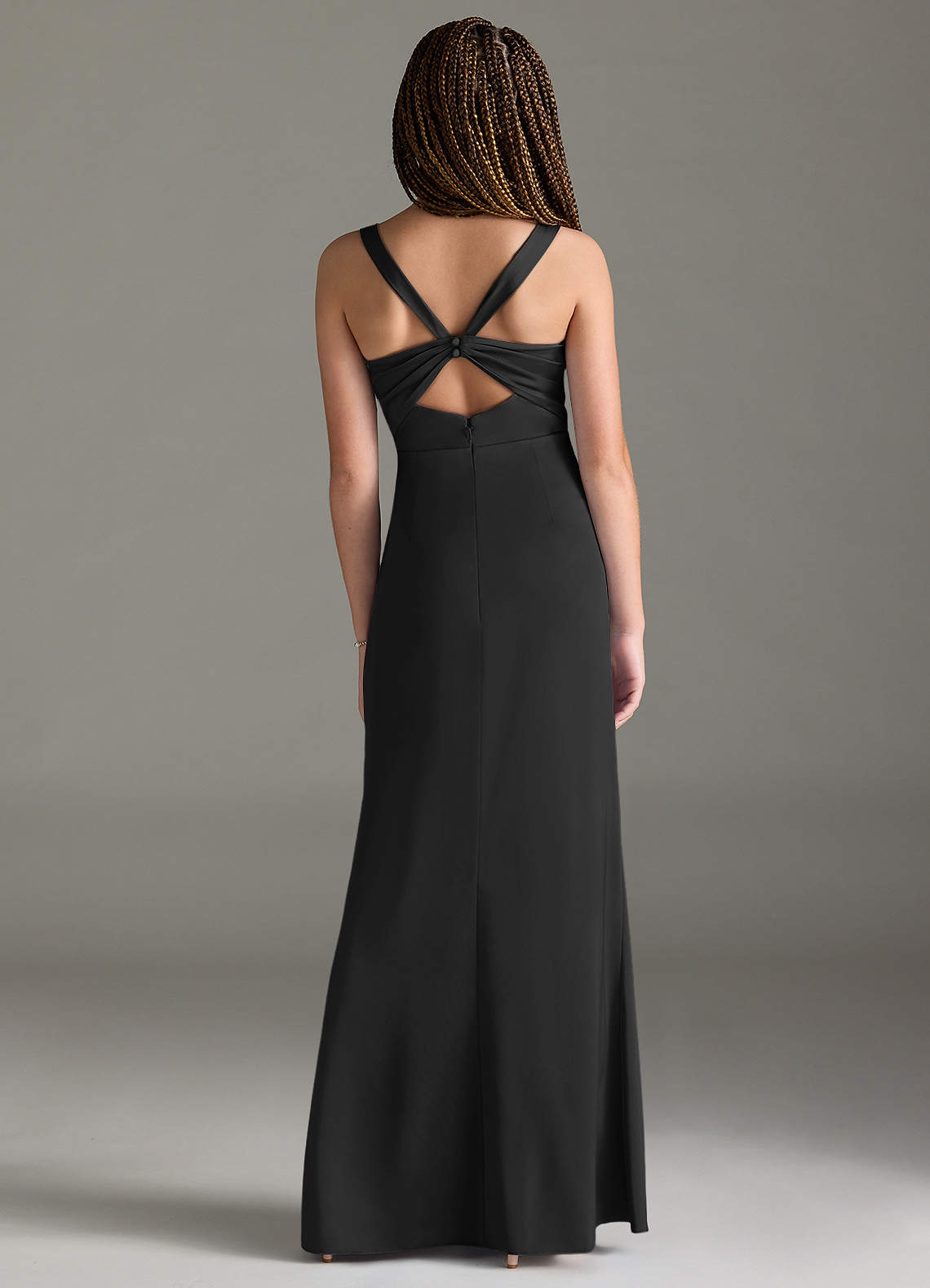 Azazie Mero Junior Vestido de Negro de Satén Elástico de Corte Sirena con Plisado image4