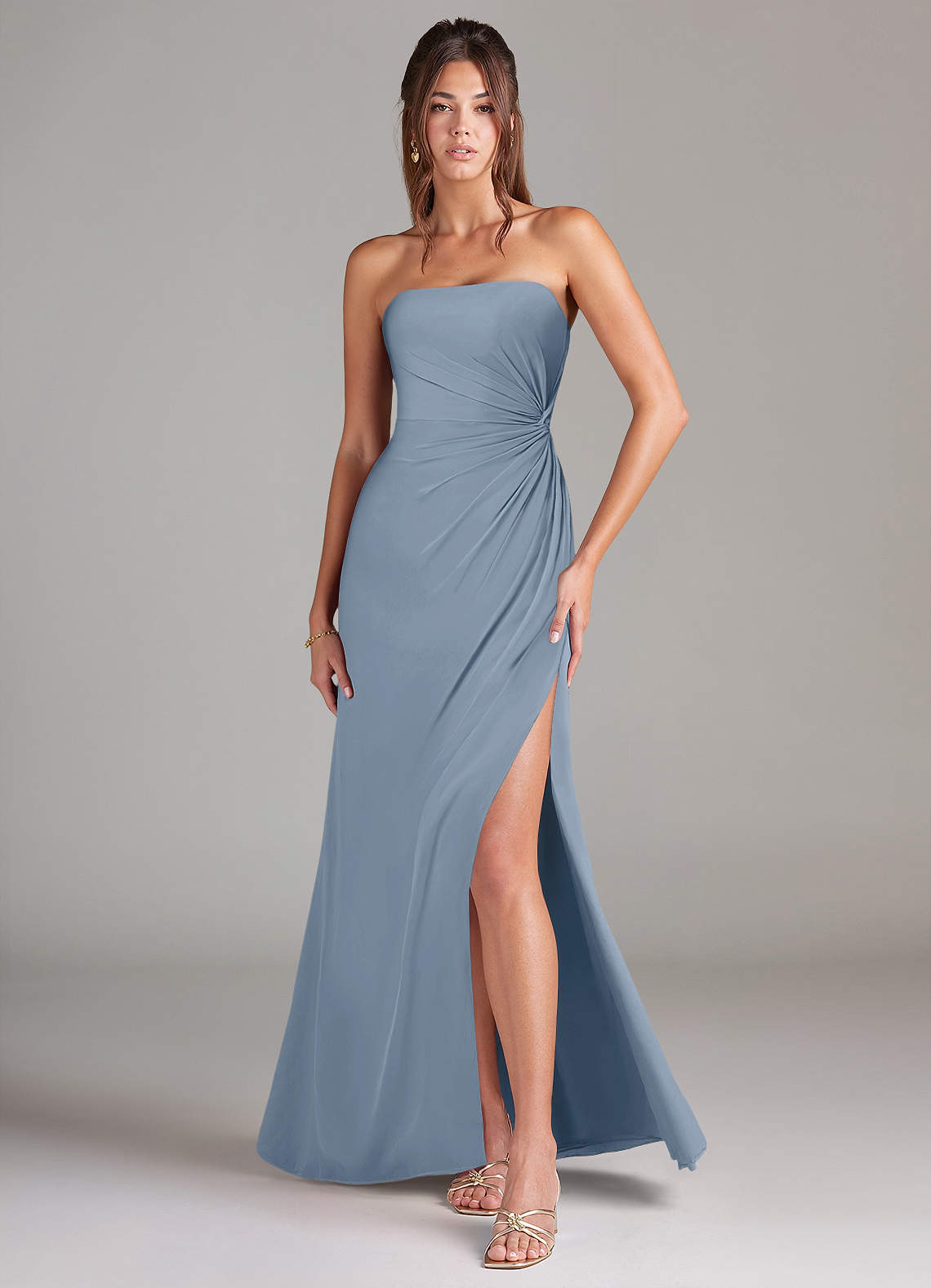 Azazie Aliani Jurken voor bruidsmeisjes Converteerbaar Jurk van Chiffon met Kolom Strapless Stoffig Blauw image1