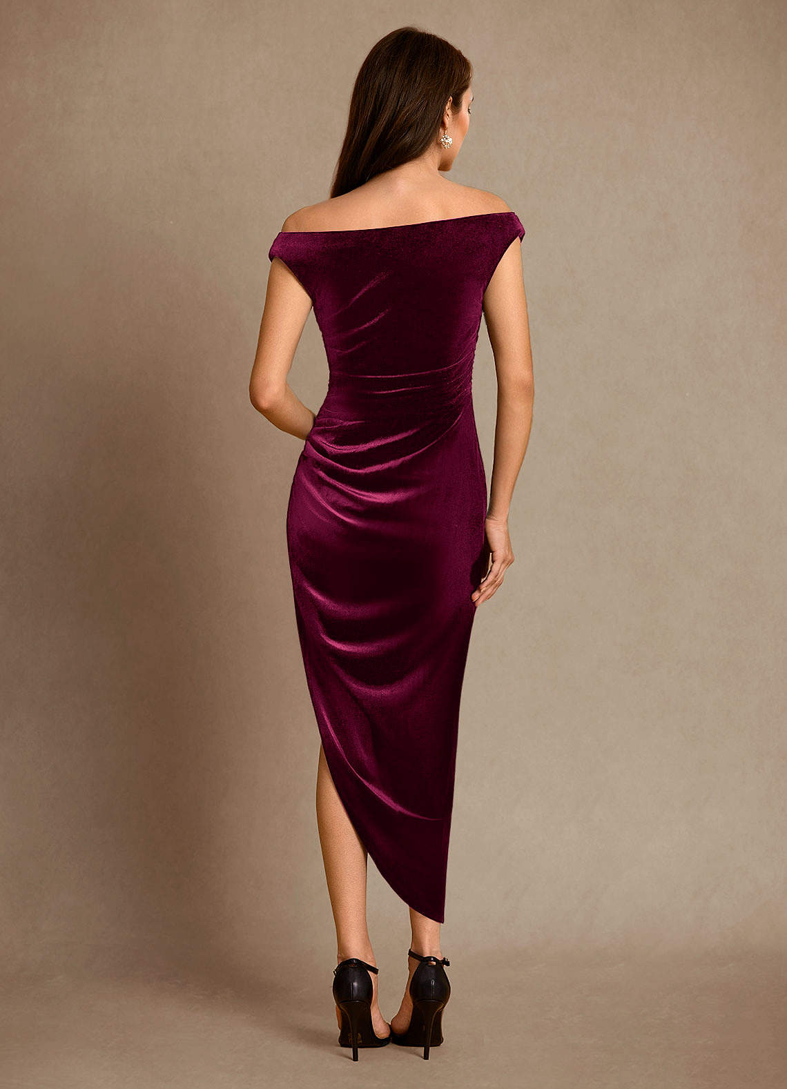 Azazie Nabila vestidos de madre de la novia Vestido de Cabernet de terciopelo de Columna con Vestidos sin tirantes image2