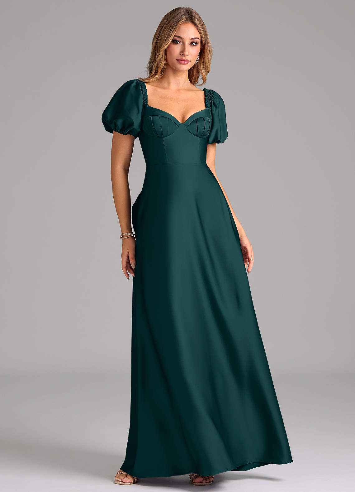 Azazie Fatima Vestidos de damas de honor Vestido de Pino de Satén Elástico de Corte en A con Plisado image1