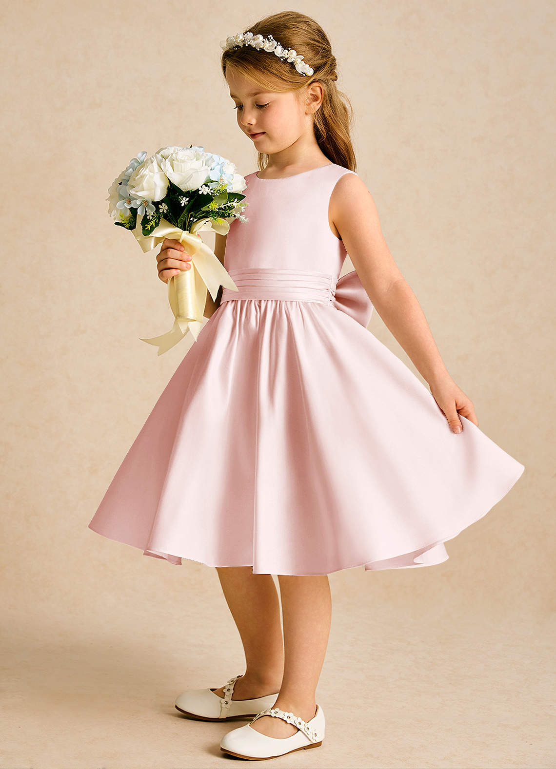 Azazie Sosie Robe Demoiselle D'honneur Fillette Robe Trapèze en Mat Satiné Plissée Rose Blush Rose Blush image2