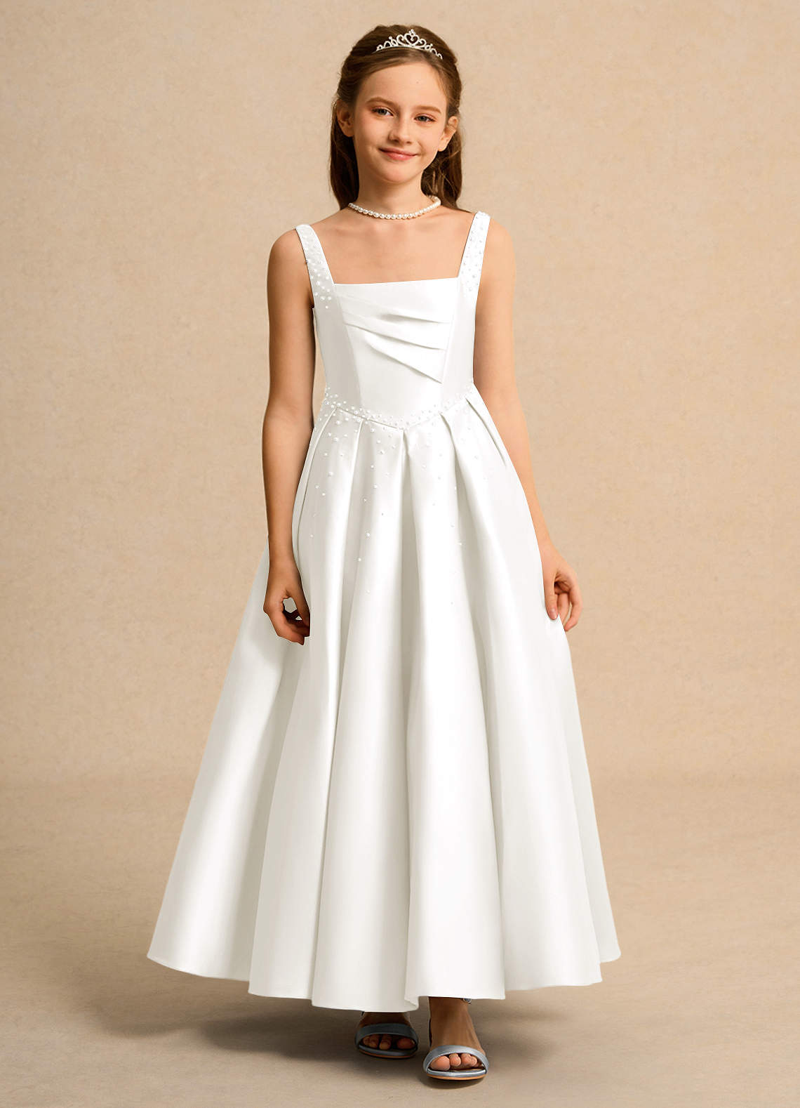 Azazie Mochi Girl Jurken voor bloemenmeisjes Baljurk Jurk van Mat Satijn Geplooid Ivoor image1