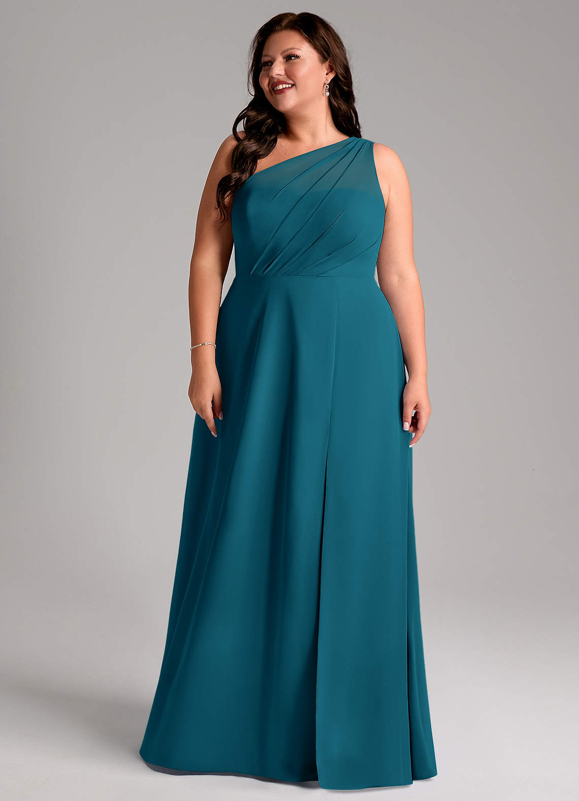 Azazie Phaedra Vestidos de damas de honor Vestido Azul Tinta de Gasa de Línea A con Un hombro image1