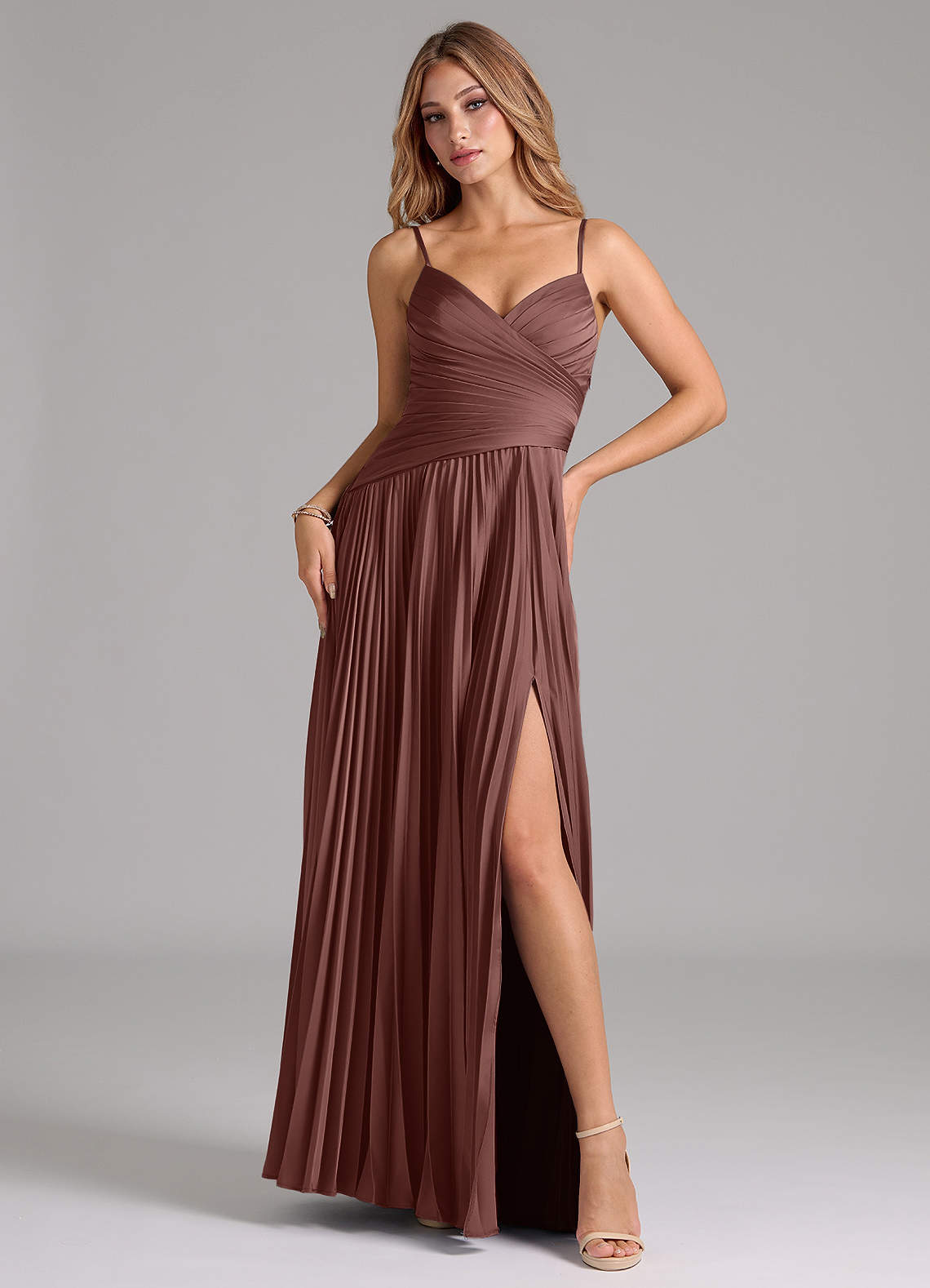 Azazie Vini Brautjungfernkleider A-Linie Plissee Stretch-Satin Kleid Espresso image1