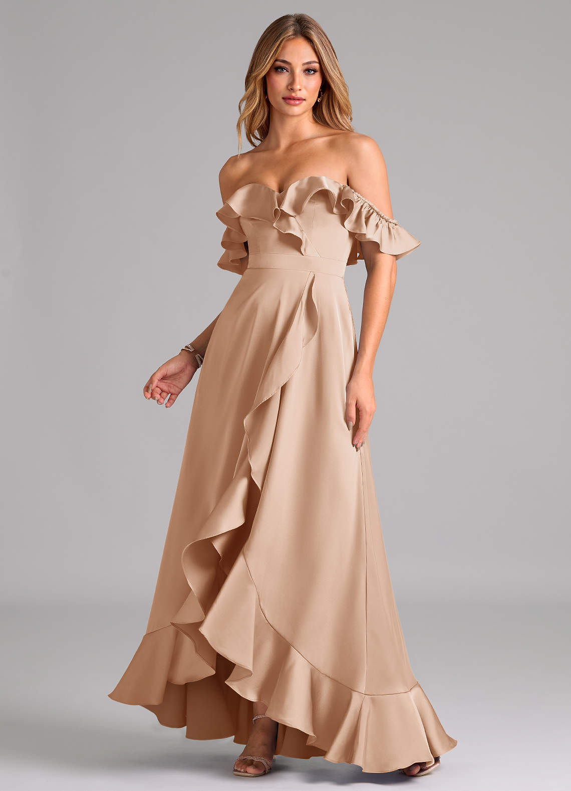 Azazie Lyra Robes de demoiselle d'honneur Robe Trapèze Convertible en Satin extensible Épaule décolletée Rose Perle image1