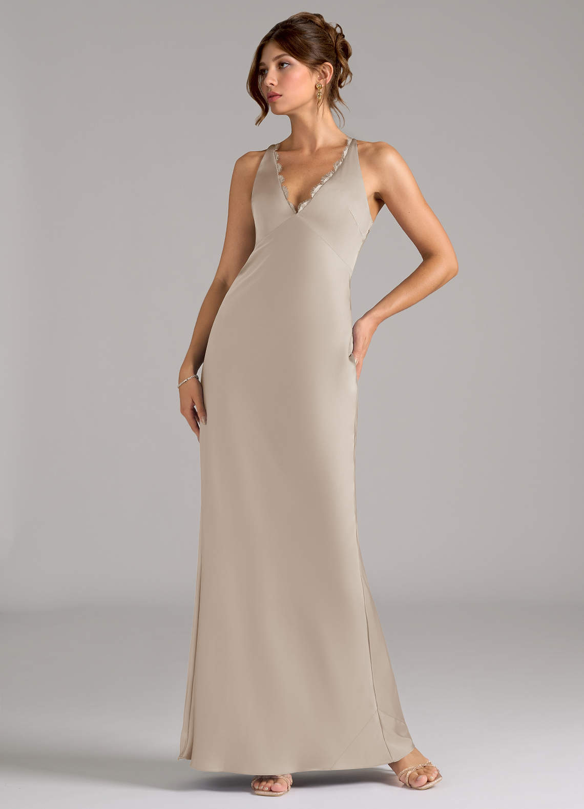 Azazie Tianna Robes de demoiselle d'honneur Robe Trapèze en Satin extensible Givre image1