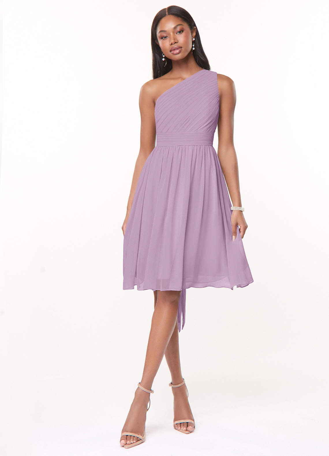 Azazie Katrina Robes de demoiselle d'honneur Robe Trapèze en Mousseline de soie Ue épaule Glycine image1
