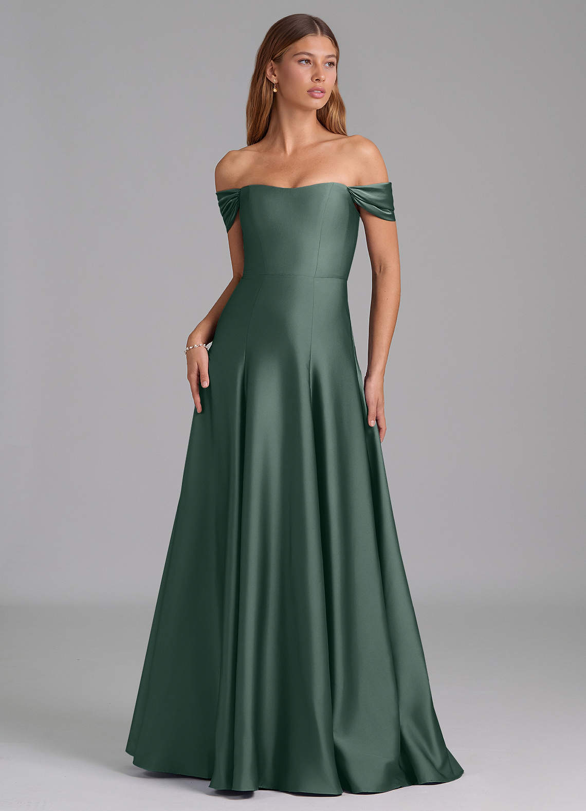 Azazie Seriana Morsiusneito Mekot A-linja Olkapään ulkopuolella Joustava satiini Lattian pituus Pukeutua image1