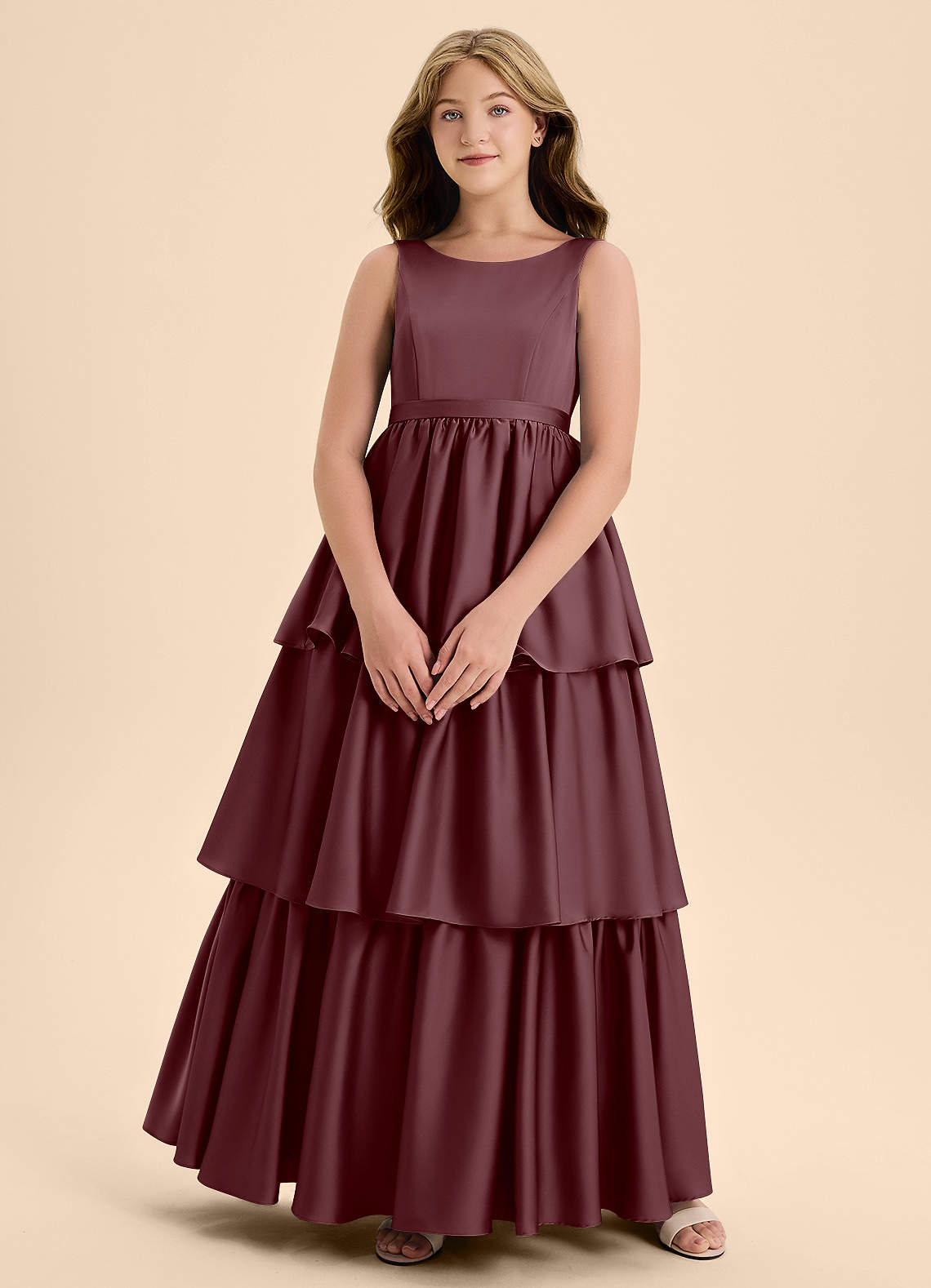 Azazie Meadowyn Junior Vestido de Sangrado de Satén Elástico de Corte En A con Lazo image1