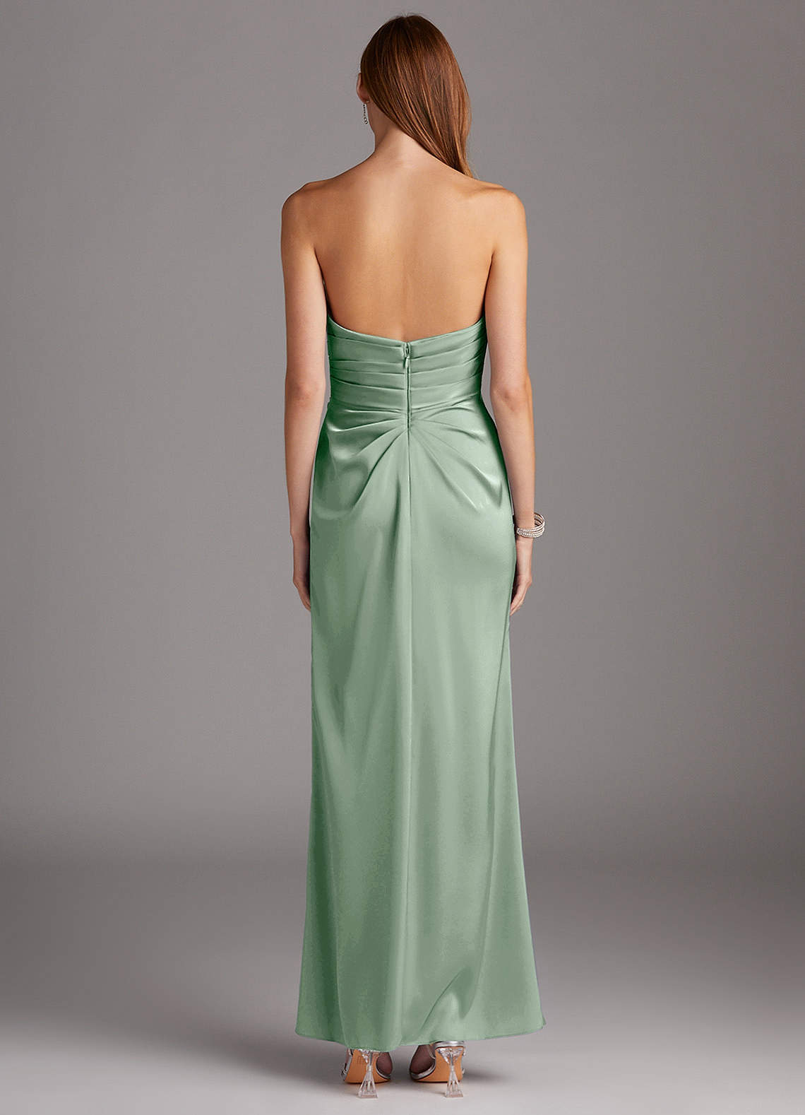 Azazie Lexie Vente Finale Robe Fourreau Convertible en Satin extensible Sans bretelle Agave image2