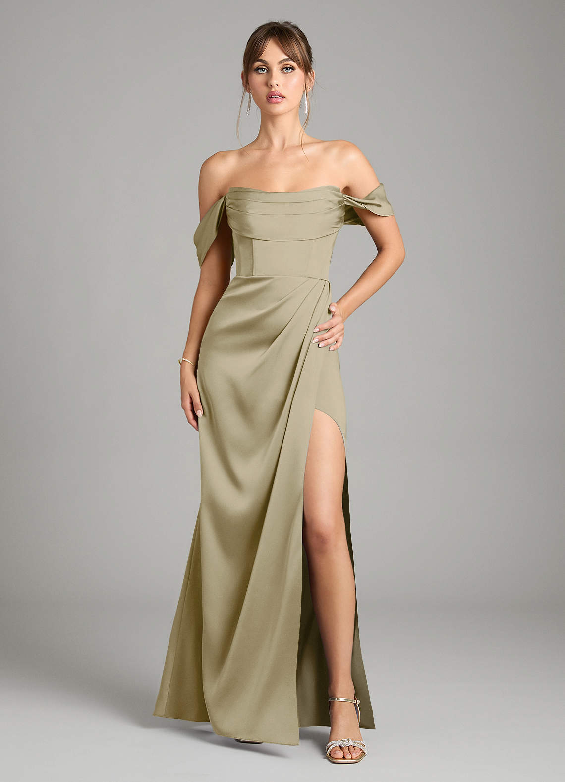 Azazie Johana Vestidos de damas de honor Vestido de Musgo Verde de Satén Elástico de Corte Sirena Convertible con Vestidos sin tirantes image1