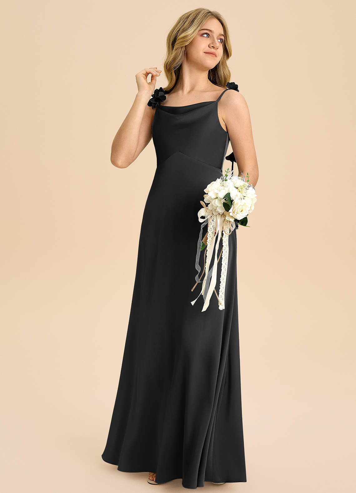 Azazie Gumdrop Junior Robe Empire en Satin extensible Plissée Noir image3