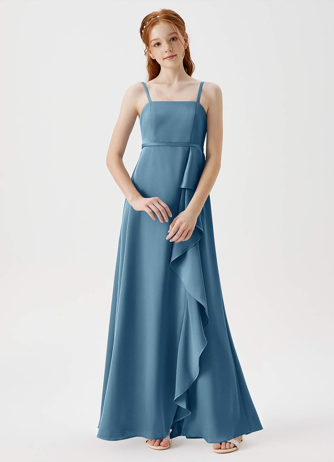 Azazie Kaylee Junior Robe Trapèze en Satin extensible avec ceinture Bermude image1