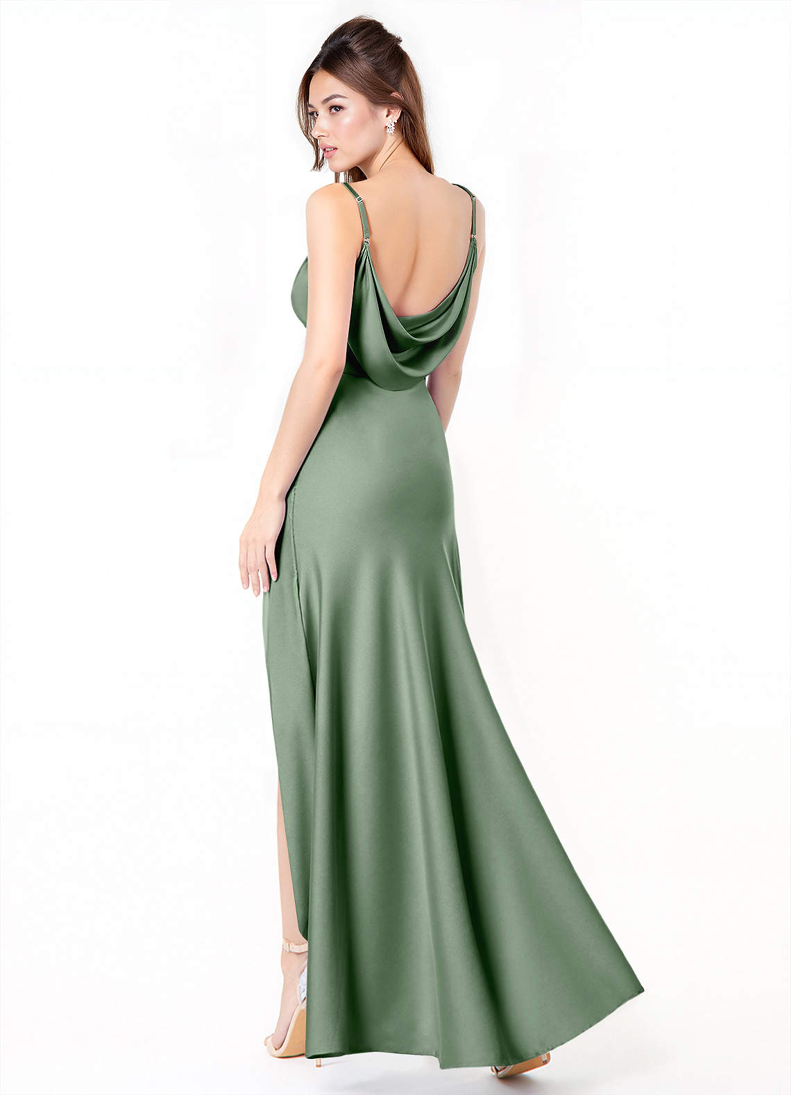 Azazie Alaija Vestidos de damas de honor Vestido de Matcha de Satén Elástico de Corte Sirena con Corte Lateral image1