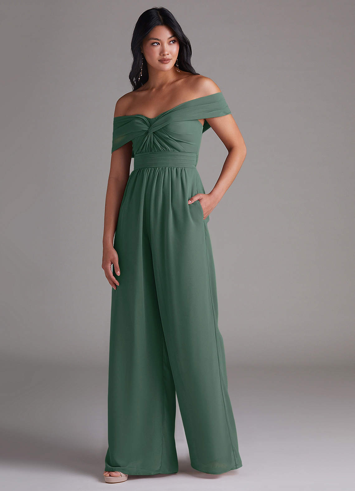 Azazie Lamara Essayer des robes à la maison Combinaison Convertible en Mousseline de soie Épaule décolletée Bleu Poussiéreux image3