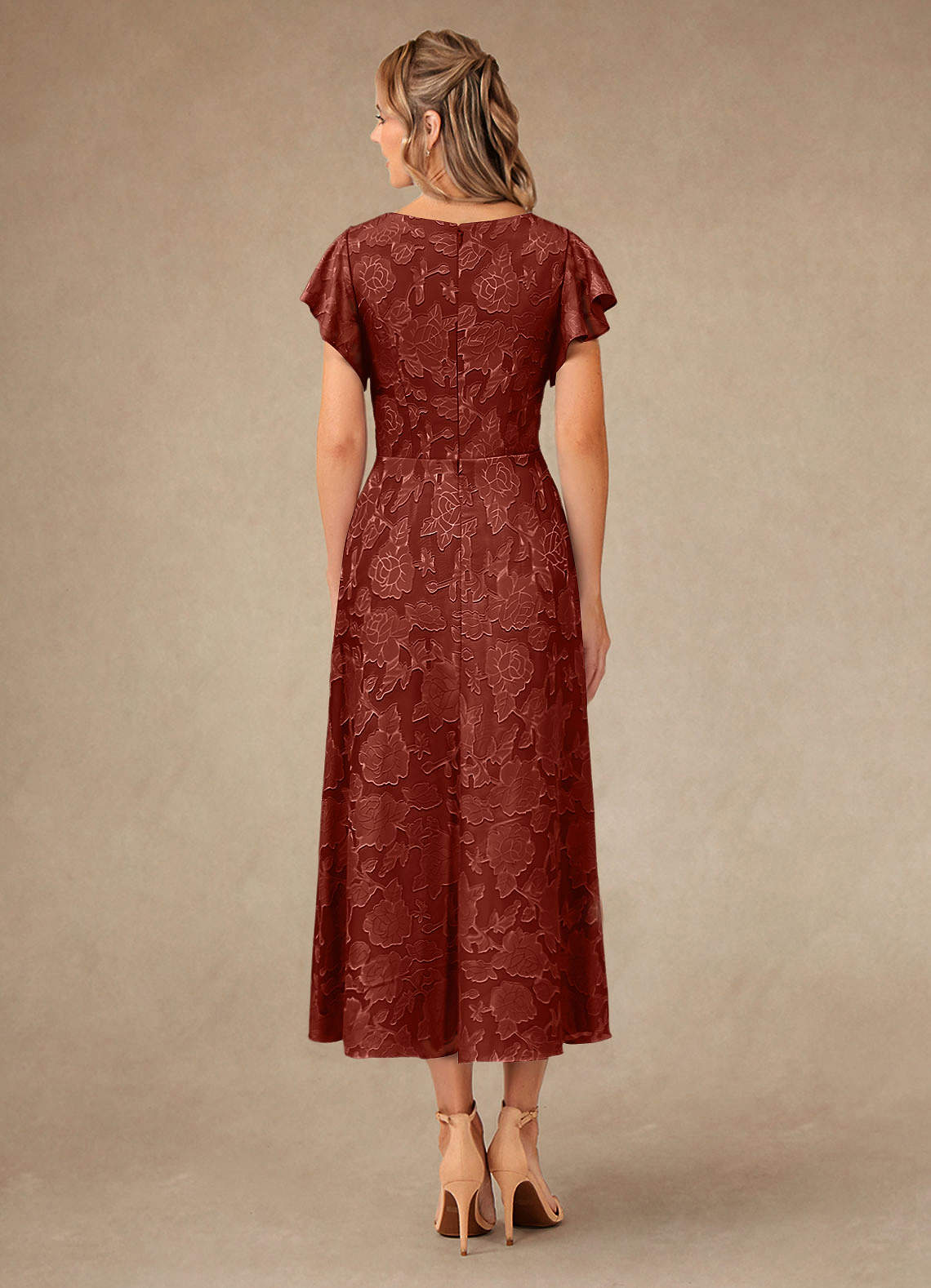 Azazie Vera vestidos de madre de la novia Vestido de Terracota de Devorado Floral de Corte En A con Plisado image3
