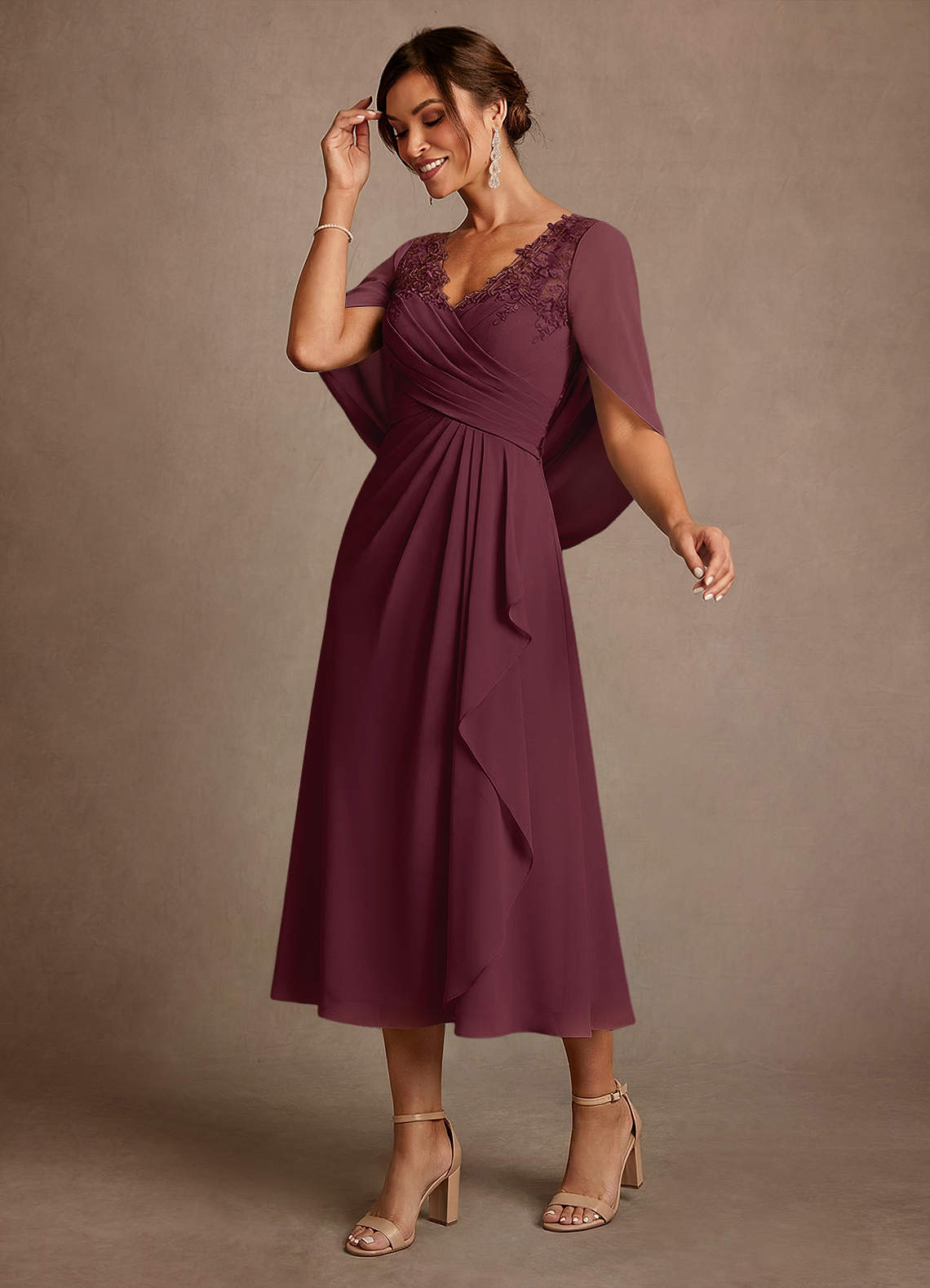 Azazie Forums Mère de la mariée Robes Robe Trapèze en Dentelle Cabernet image2