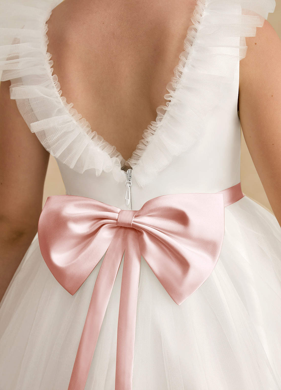 Azazie Amber Robe Demoiselle D'honneur Fillette Robe Trapèze en Tulle Arc Ivoire Rose Rougissant image4