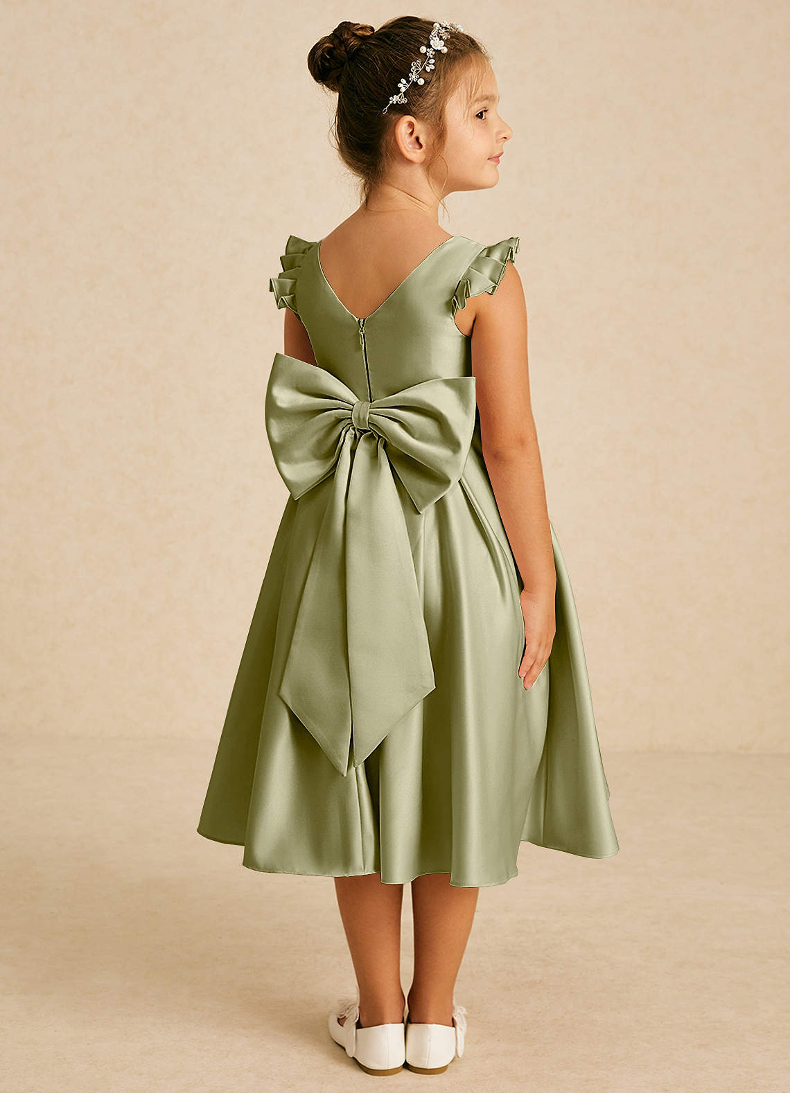 Azazie Francine vestidos de niña de las flores Vestido de Musgo Verde de Satin Mate de Corte En A con Lazo image1