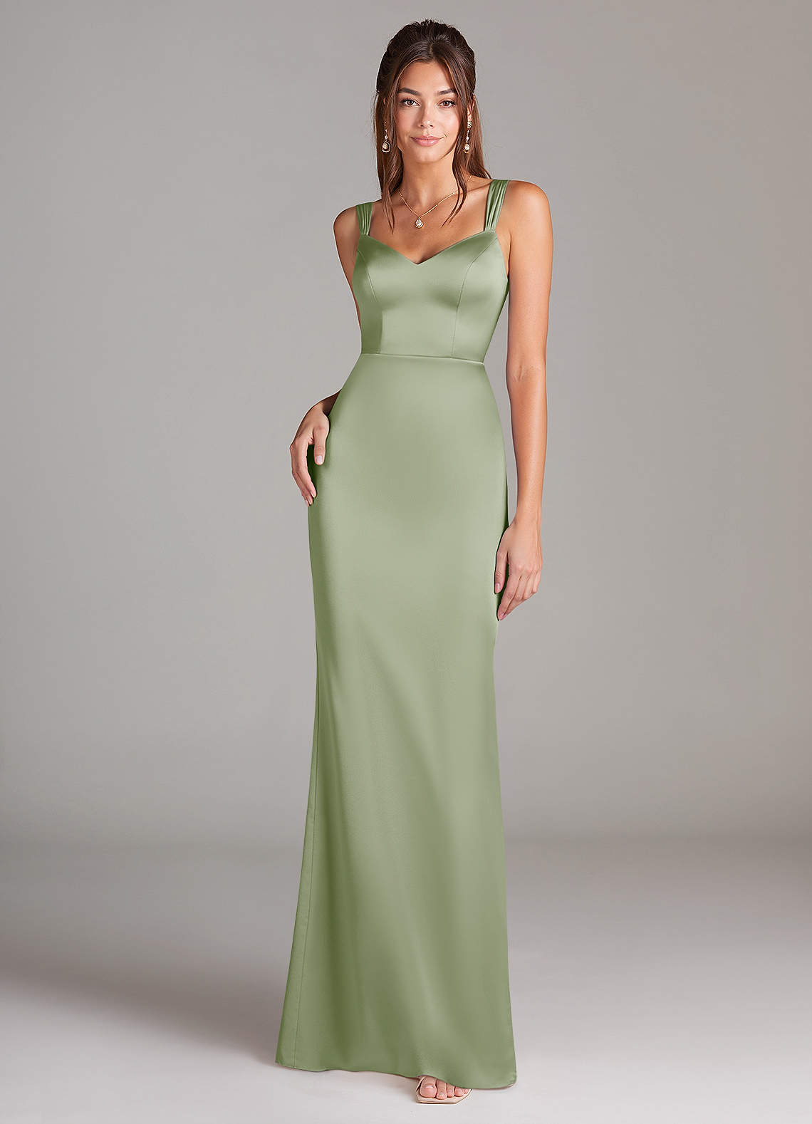 Azazie Denice Robes de demoiselle d'honneur Robe Fourreau en Satin extensible Plissée Vert Sauge image2