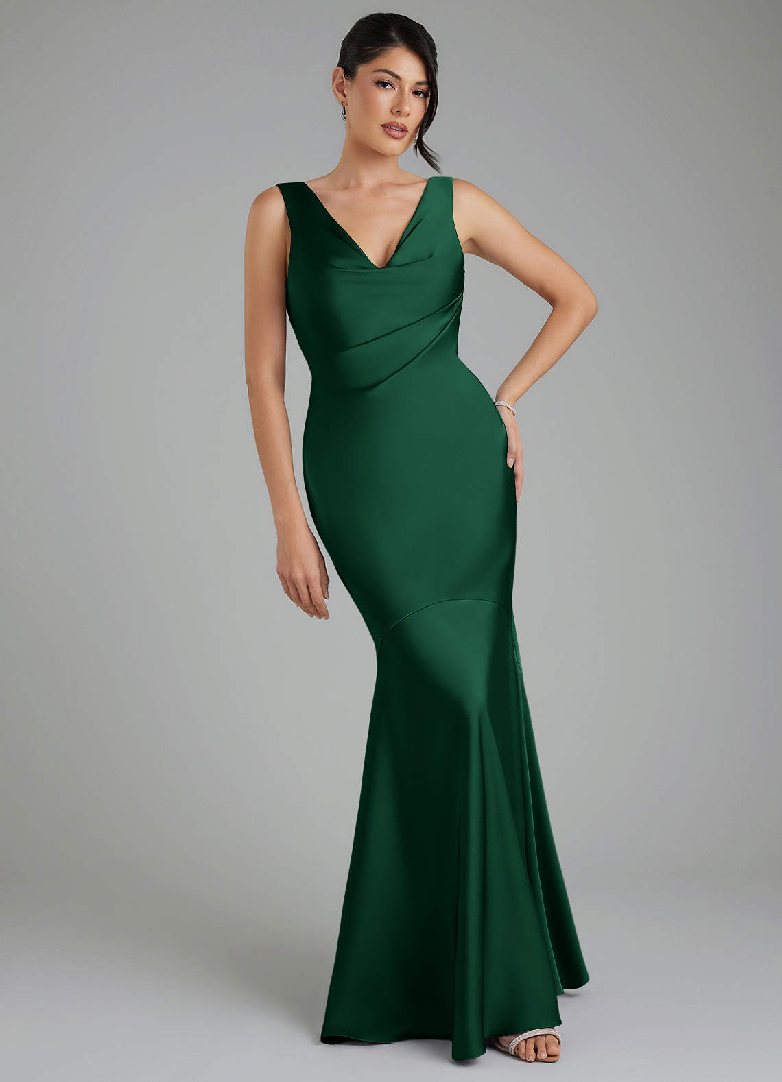 monica bridesmaid dresses Azazie Dark Green Stretch Satin Admvng Womens Backless Tiered Floral Sequin Prom Dresses Size:38W X 34L Your wedding will look