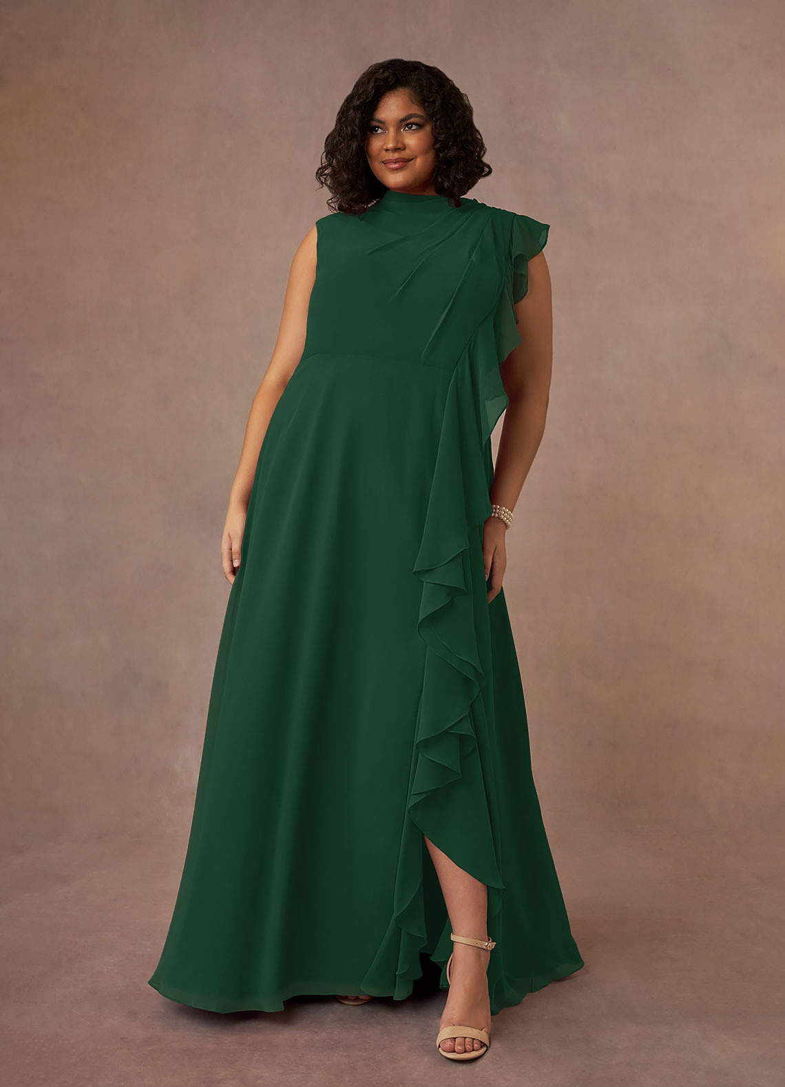 Azazie Narine Mère de la mariée Robes Robe Trapèze en Mousseline de soie Encolure haute plissée Vert Foncé image1