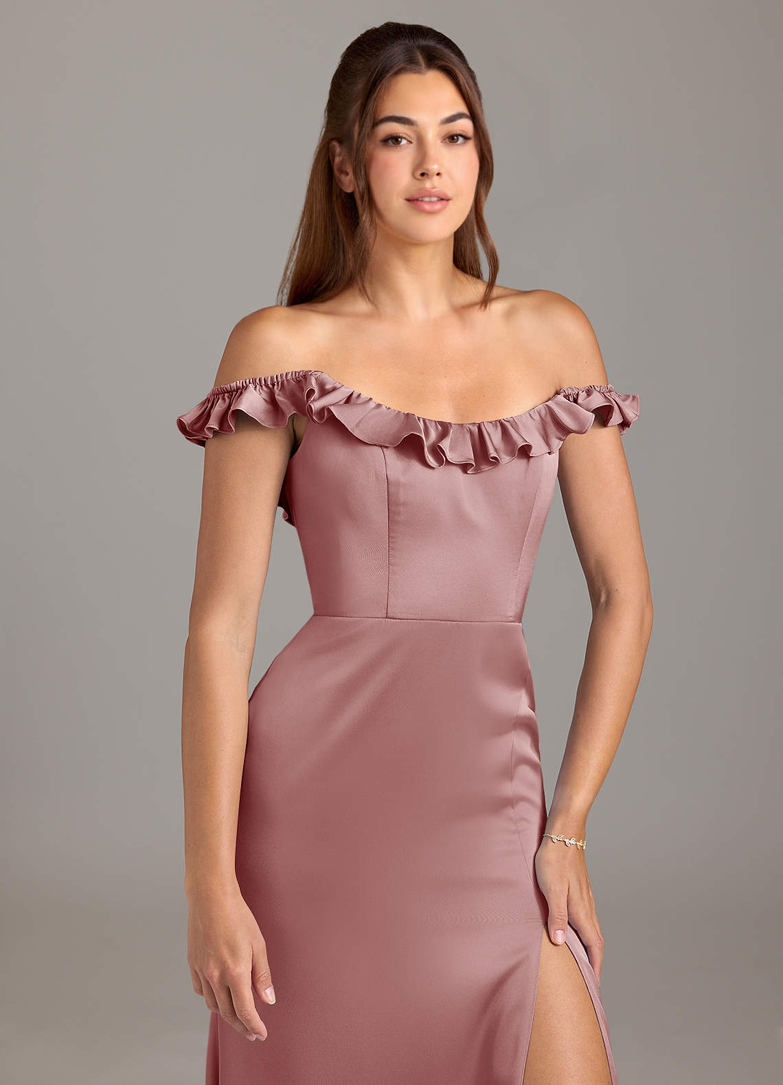 Azazie Callie Essayer des robes à la maison Robe Trapèze Convertible en Satin extensible Rayé Rose Poussiéreuse image7