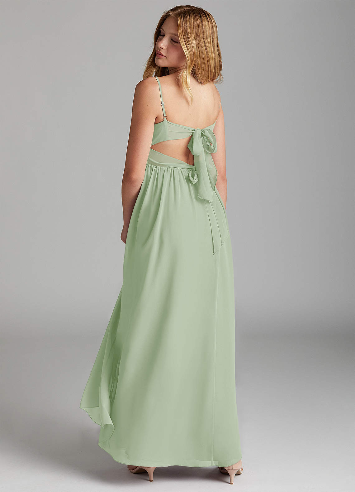 Sachiです。 Azazie Cienna Dusty Sage Bridesmaid Dresses | Azazie