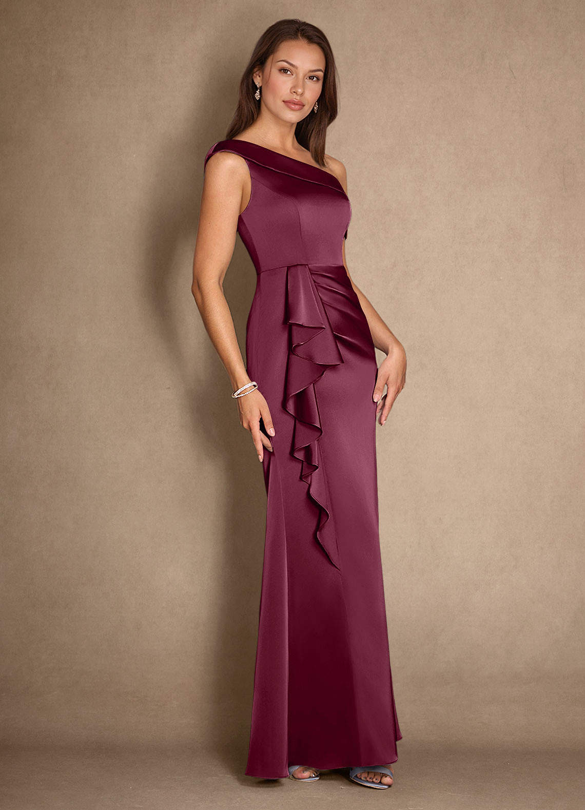 Azazie Hamptons vestidos de madre de la novia Vestido de Mora de Satén Elástico de Corte En A con Plisado image2