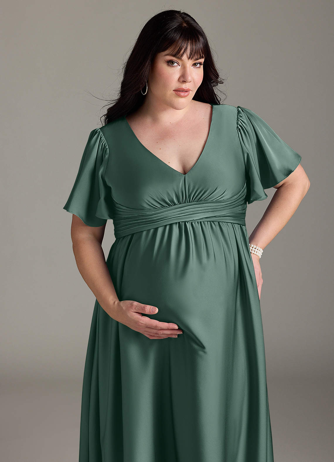 Azazie Verna vestidos de dama de honor de maternidad Vestido de Corte En A Volante Hasta el suelo Satén Elástico image14