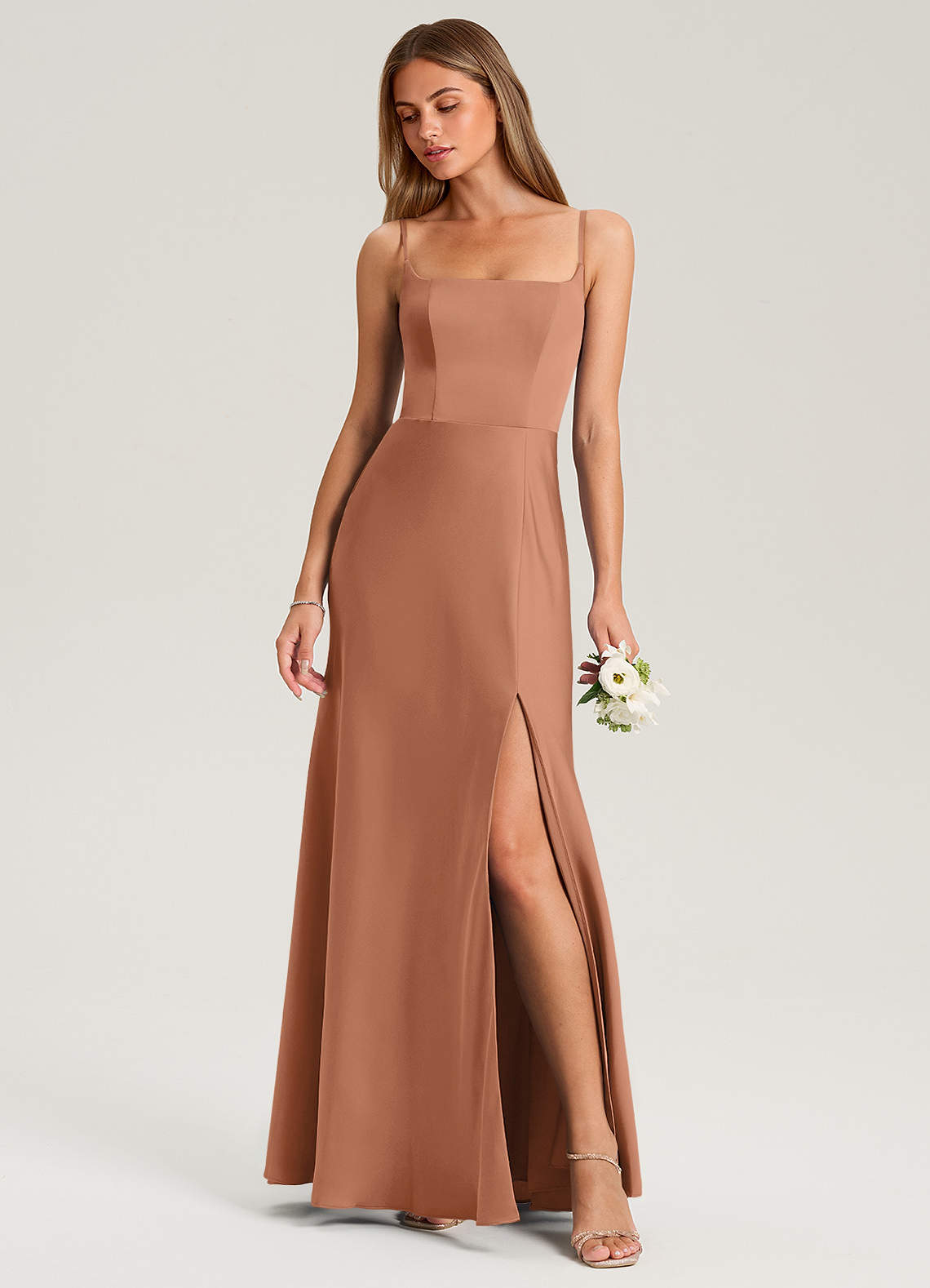 Azazie Lidia Robes de demoiselle d'honneur Robe Sirène en Satin extensible Fente Latérale Bronze image1