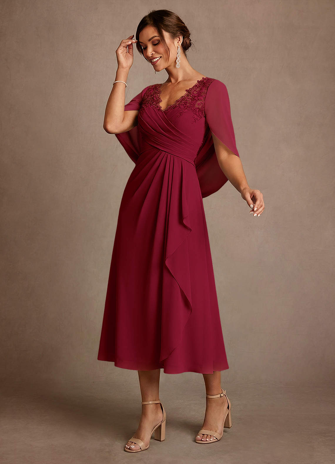 Azazie Forums Mère de la mariée Robes Robe Trapèze en Dentelle Bourgogne image2