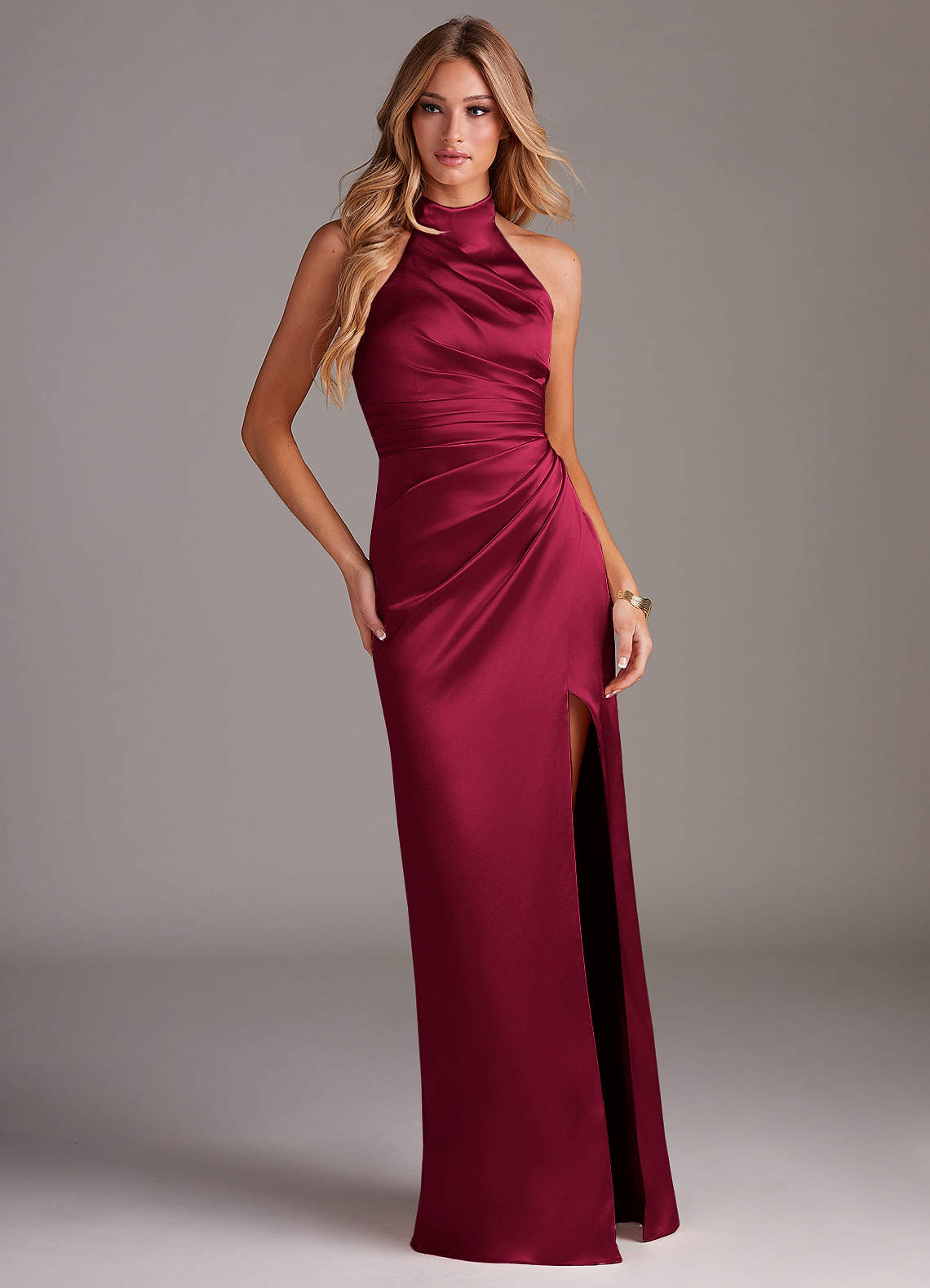 Azazie Jemma Abiti da Damigella Abito Tubino in Raso Elasticizzato Plissettato Borgogna image2