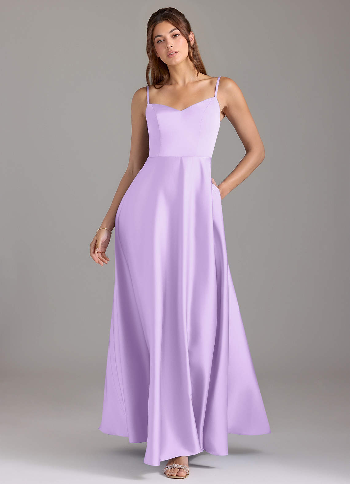 Azazie Marley Robes de demoiselle d'honneur Robe Trapèze Convertible en Satin extensible Épaule décolletée Lilas image1