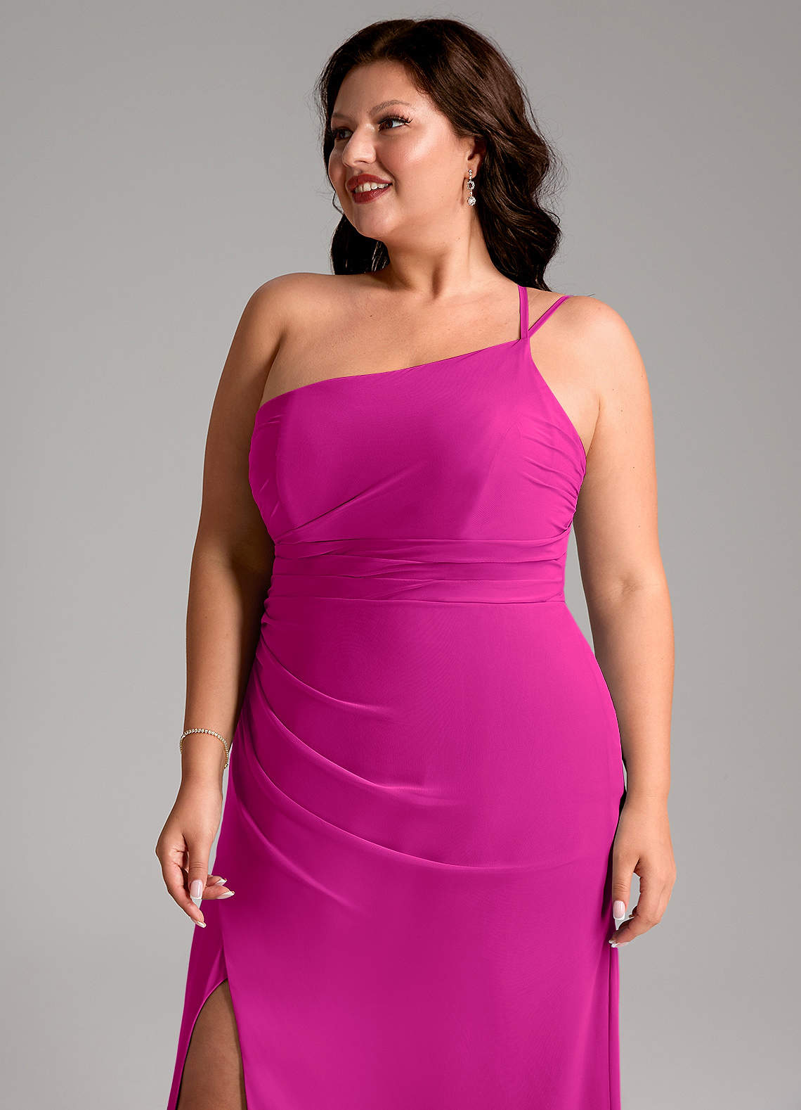 Azazie Eren Vestidos de damas de honor Vestido de Fucsia de Gasa de Corte Recto con Hombro unilateral image14