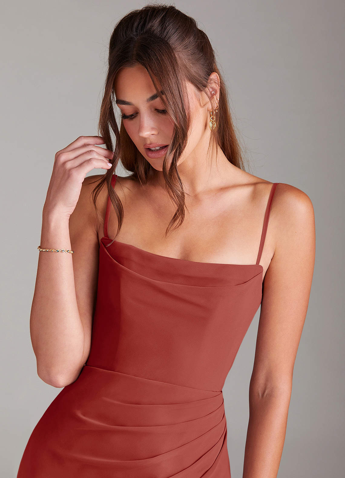 Azazie Leonis Vestidos de madrinha de casamento Vestir Terracota de Chiffon de Bainha com Sem alças image1
