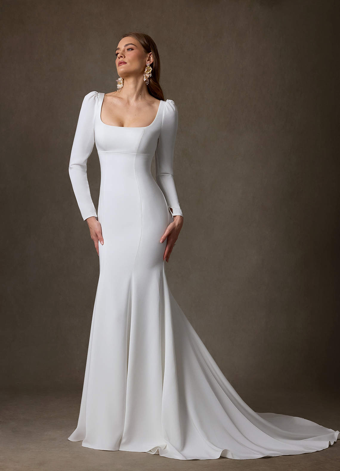 Azazie Seraphina Robes de mariée Robe Sirène en Crêpe Dos Satin Col Carré Blanc De Diamant image5