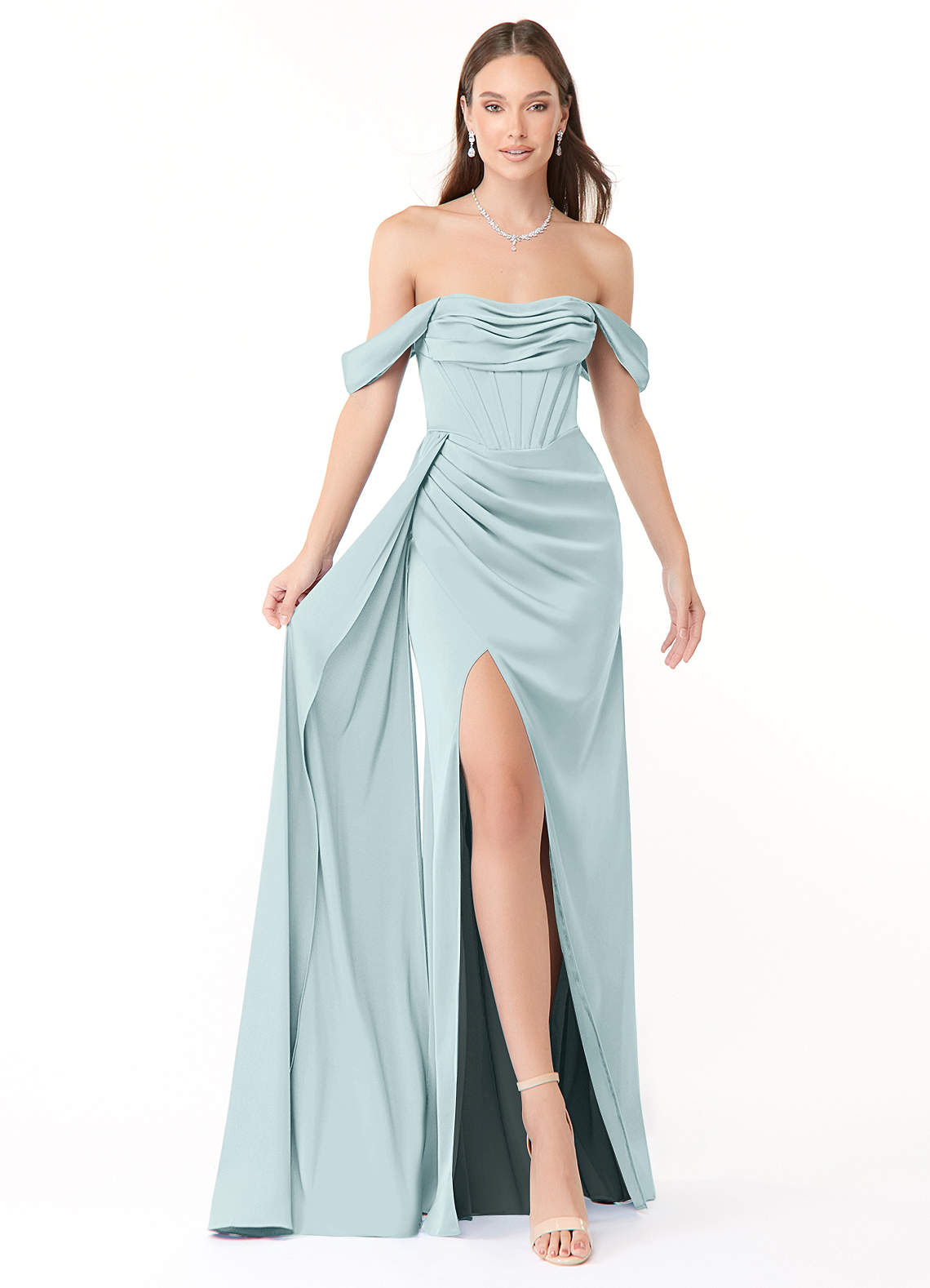 Azazie Amyra Vestidos de damas de honor Vestido de Neblina de Satén Elástico de Corte Recto Convertible con Vestidos sin tirantes image1